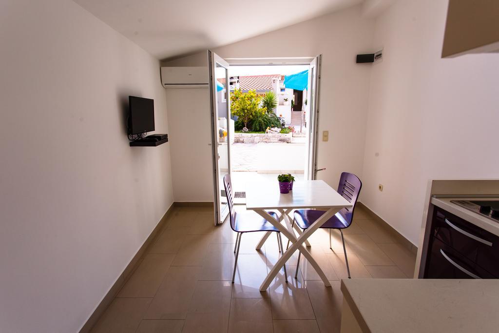 Filip Apartment Omis Bilik gambar