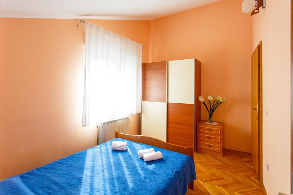 Filip Apartment Omis Bilik gambar